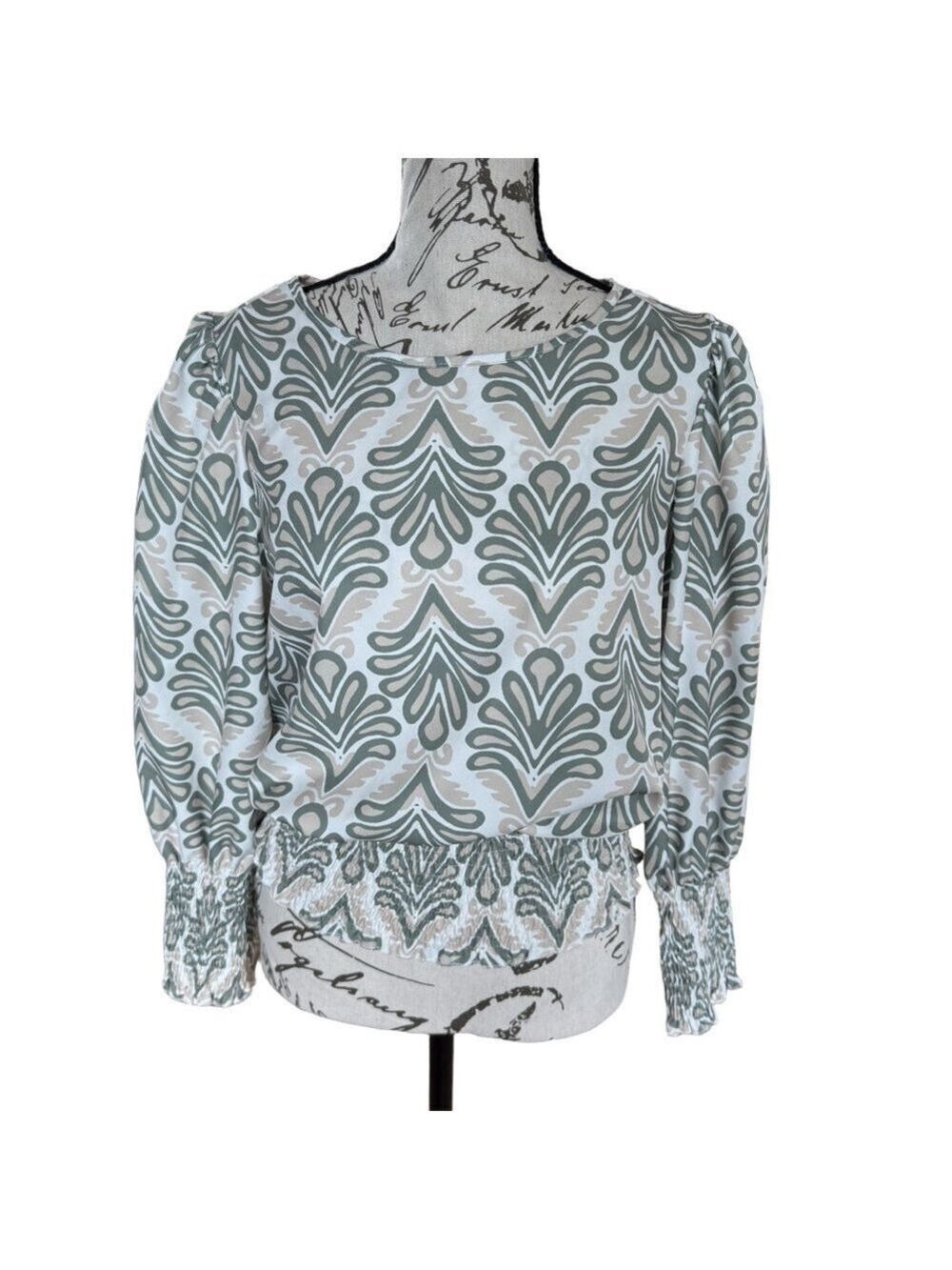 π€ EMERYπΉROSE Sage & Taupe Geometric Smocked Hem Blouse β Size S - Picture 3 of 9